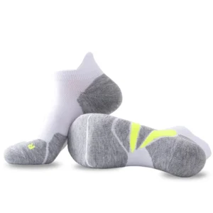 New Boat Socks Men Short Tube Towel Bottom Outdoor Sports Socks Sweat-absorbing Basketball Socks Running Fitness Socks Men